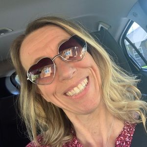 Meet your Posher, Sheila